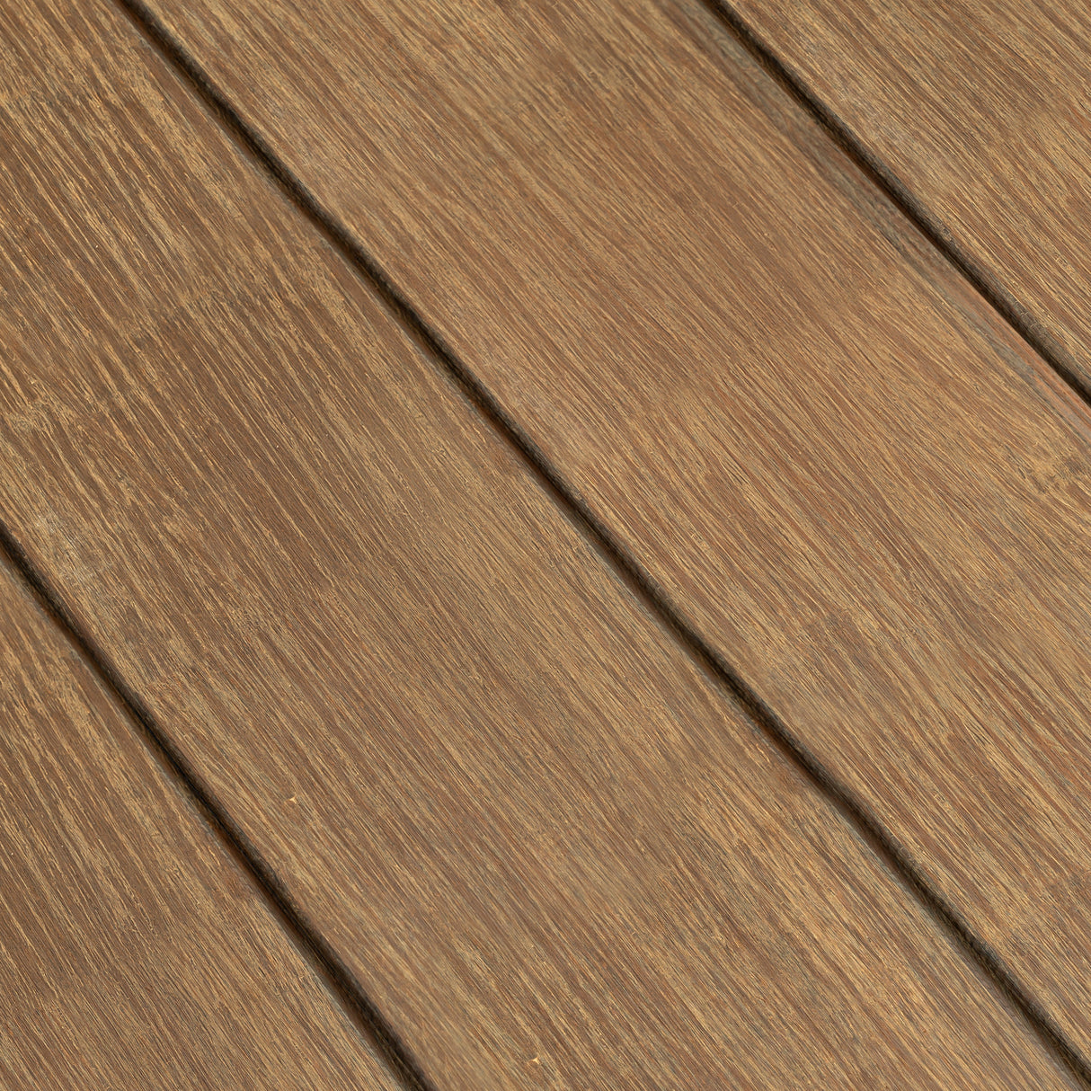 X-treme Gevelplank - Glad - Bruin - Closed met Schijnvoeg - 1,8 x 15,5 x 185 cm