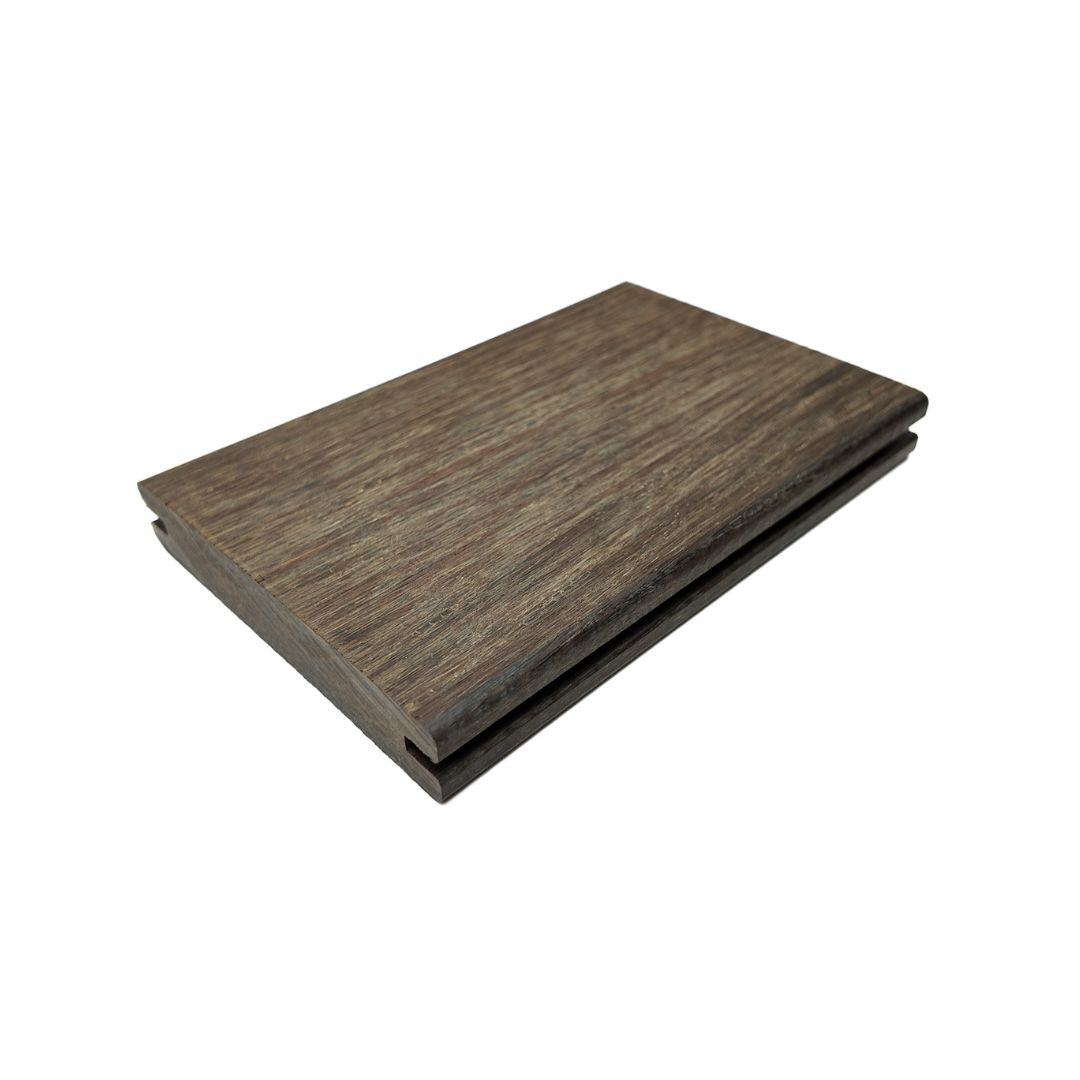 X-treme Gevelplank - Glad - Bruin - Varibo - 1,8 x 10 x 185 cm