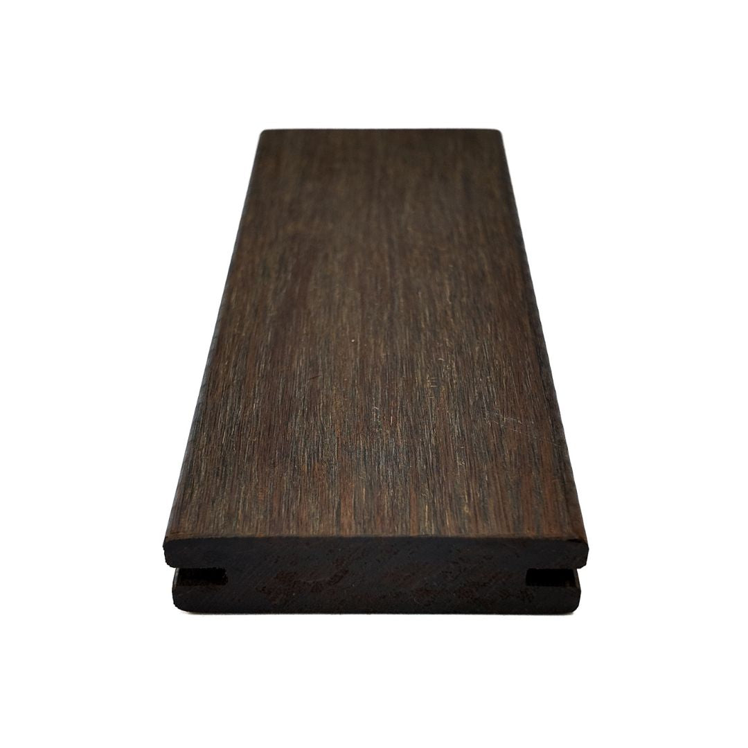 X-treme Gevelplank - Glad - Donker bruin - Varibo - 1,8 x 6,5 x 185 cm