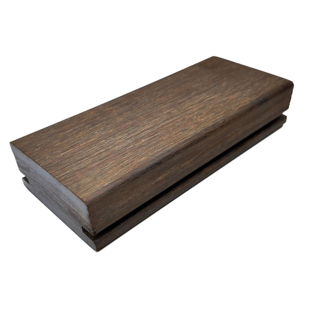 X-treme Gevelplank - Glad - Bruin - Varibo - 3 x 6,5 x 185 cm