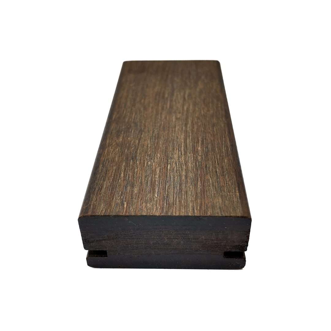 X-treme Gevelplank - Glad - Bruin - Varibo - 3 x 6,5 x 185 cm
