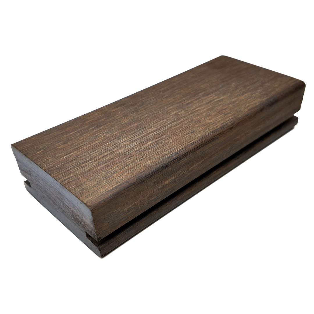 X-treme Gevelplank - Glad - Bruin - Varibo - 3 x 6,5 x 185 cm